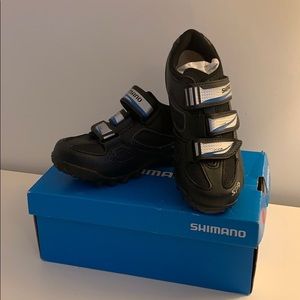 NEW Shimano cycling shoes with SPE cleats